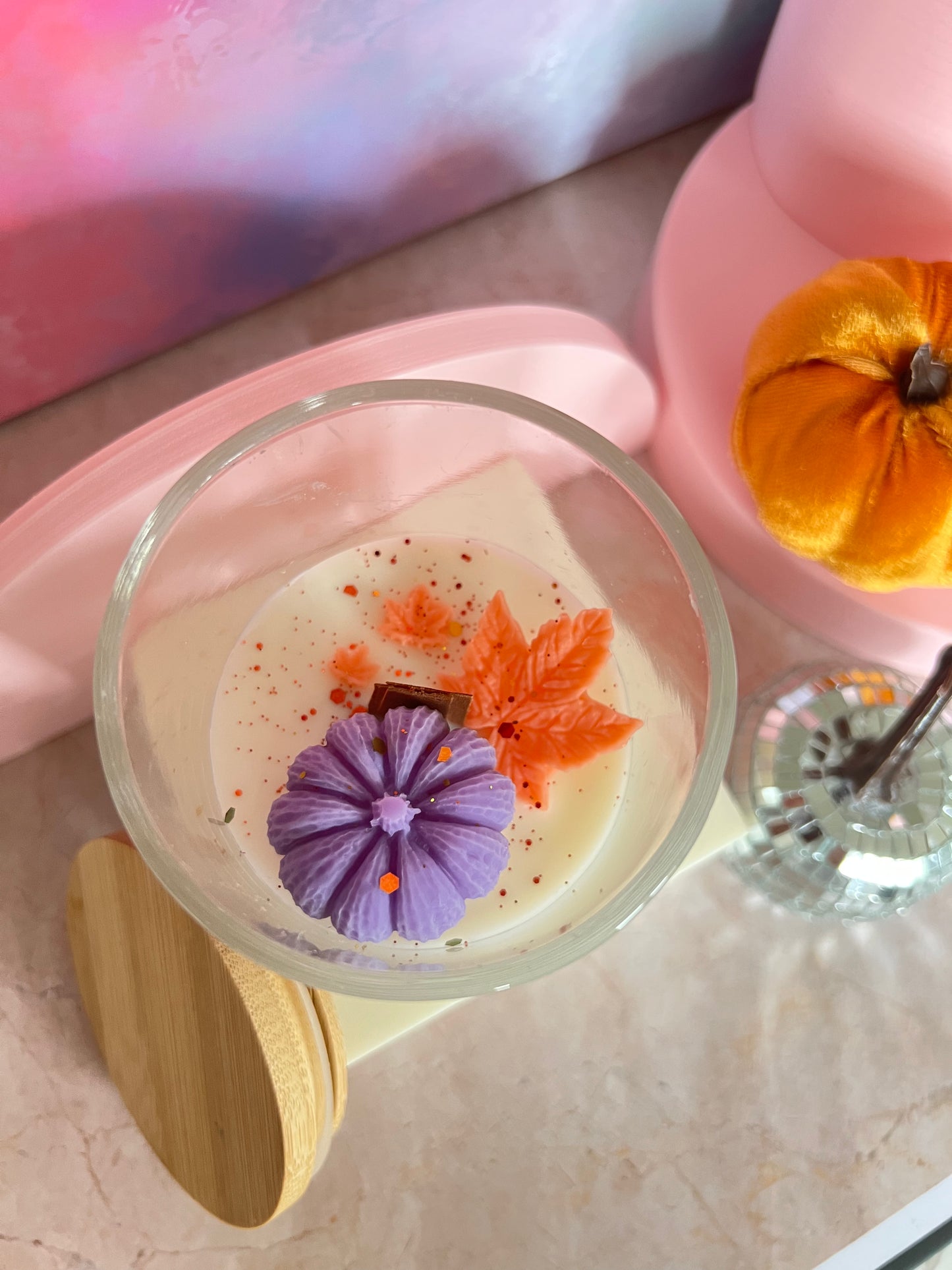 Whispers at Midnight – Candela in vetro artigianale